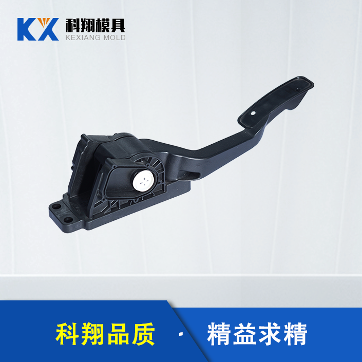 水果视频污网站是什么？水果视频污网站对比塑料模具有什么区别？